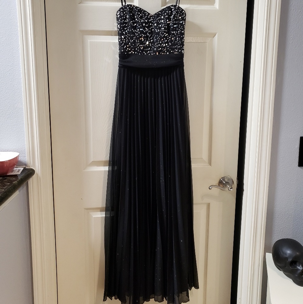 ❤️Sparkling❤️Black dress